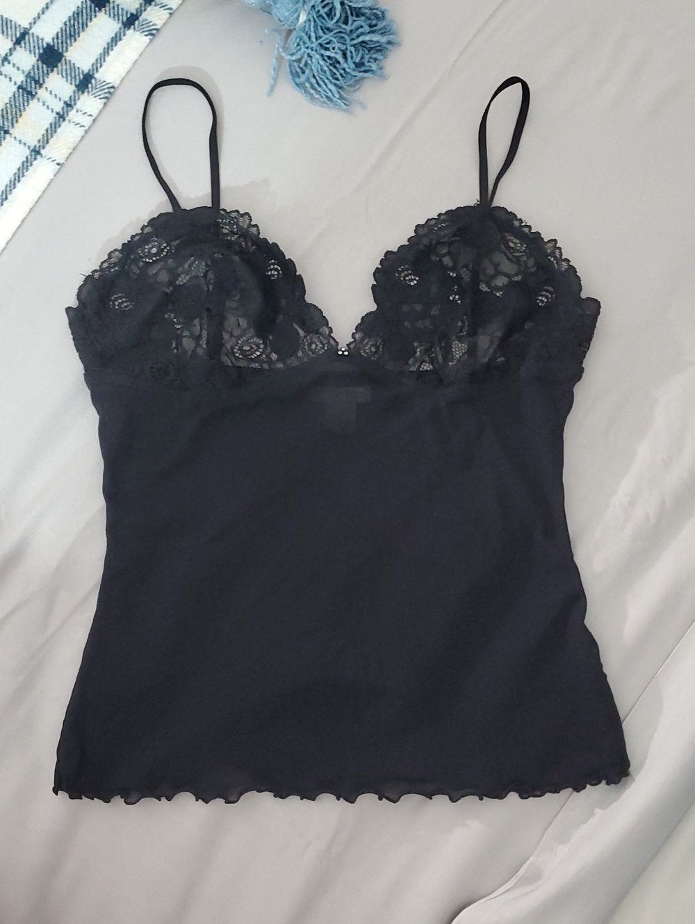 SILK & SATIN- Y2K Vintage Black Lace Trim Cami Slip Top